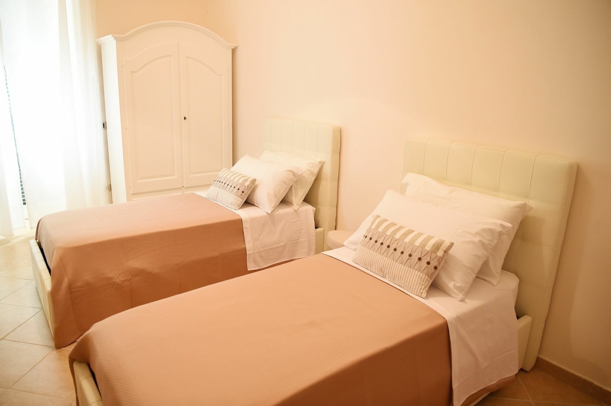 B&B Bonnes Suites Naples Extérieur photo