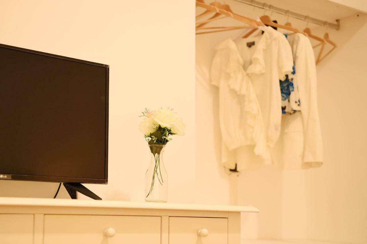 B&B Bonnes Suites Naples Extérieur photo