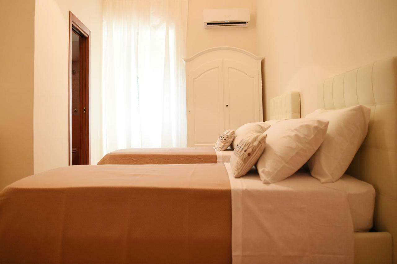 B&B Bonnes Suites Naples Extérieur photo