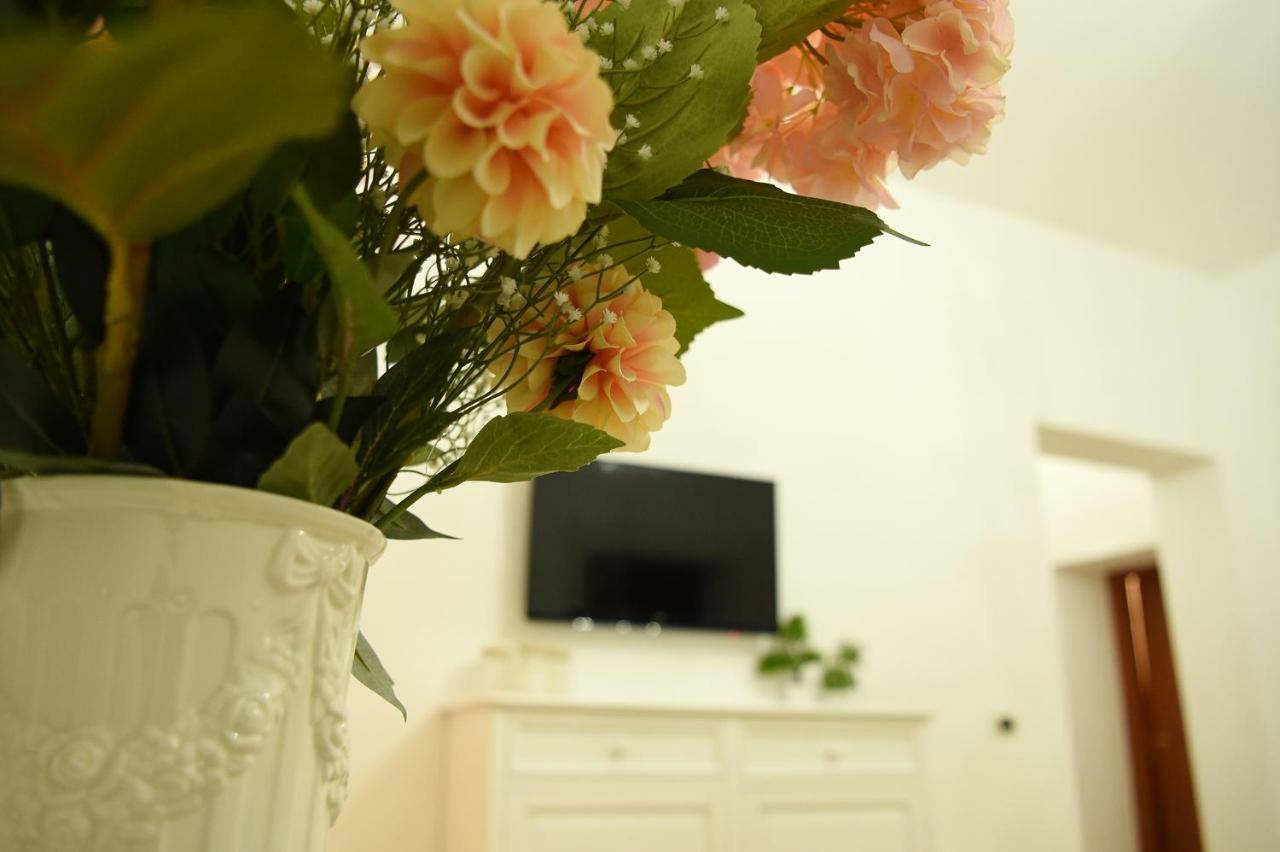 B&B Bonnes Suites Naples Extérieur photo